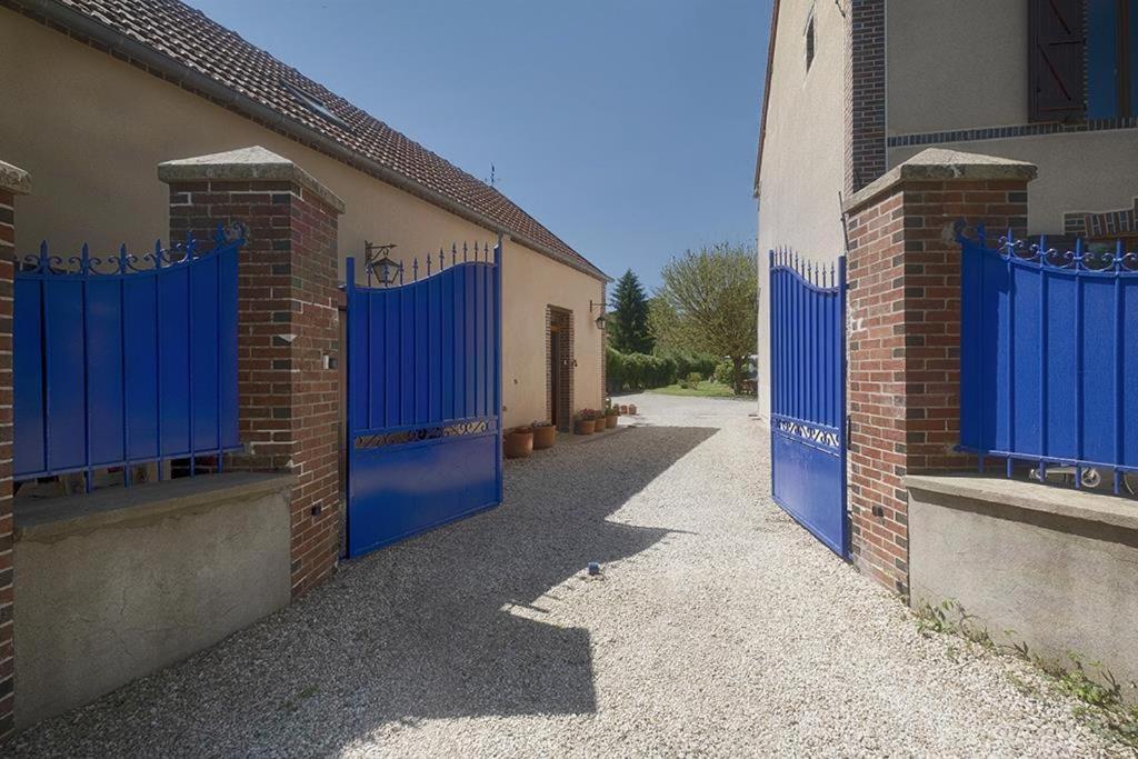Le Logis Du Regisseur Panzió Charny-Oree-de-Puisaye Kültér fotó
