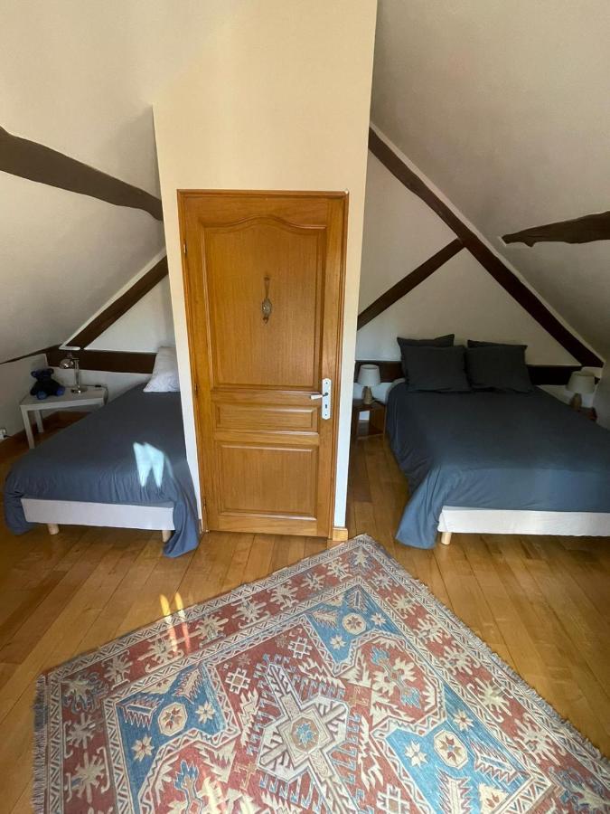 Le Logis Du Regisseur Panzió Charny-Oree-de-Puisaye Kültér fotó
